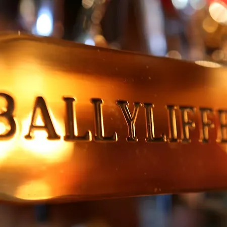 מלון Ballyliffin Hotel בליליפין