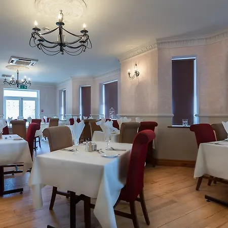 Ballyliffin Hotel מלון 3*