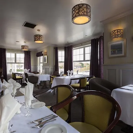 Ballyliffin Hotel בליליפין