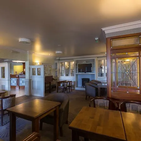Ballyliffin Hotel מלון בליליפין