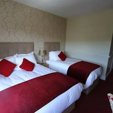 Ballyliffin Hotel בליליפין